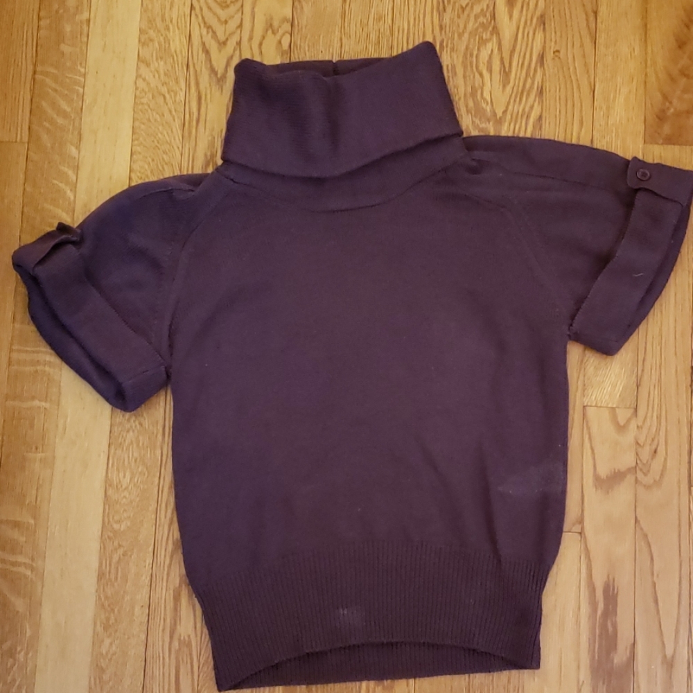 Purple short sleeve sweater